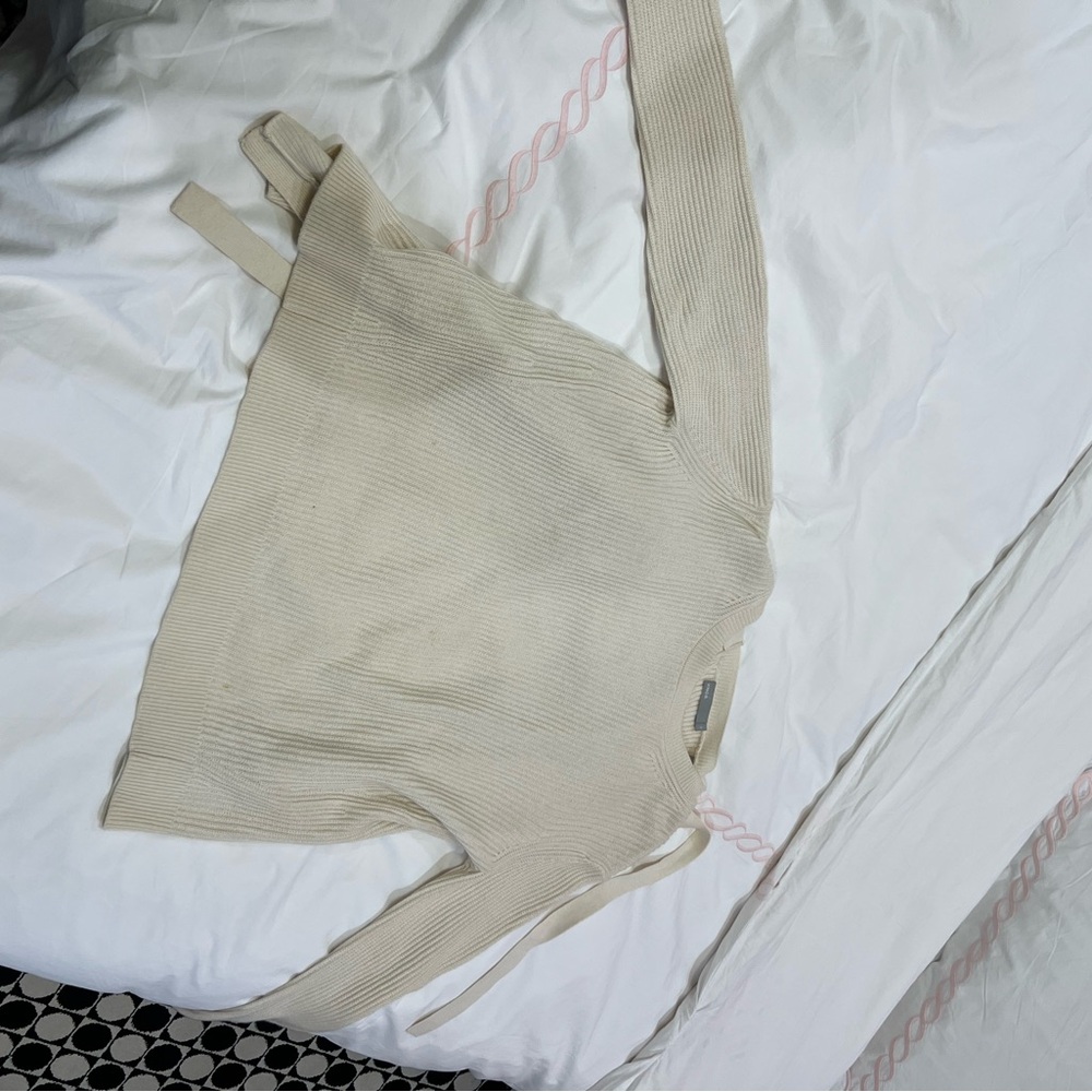 VINCE Cream Ribbed Sweater - Picture 2 of 4